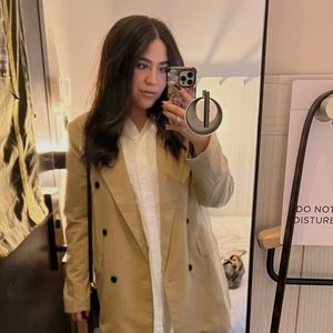 Meet your Posher, Ana